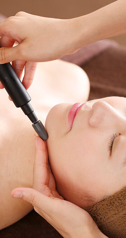 小顔エイジングケアコース施術写真１